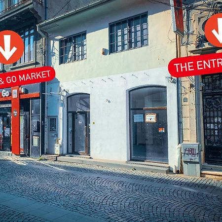 Апартаменти Cool Flat With Hot Tub In The Old Town Бухарест Екстер'єр фото